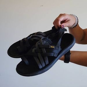 Tevas Voya Sandals